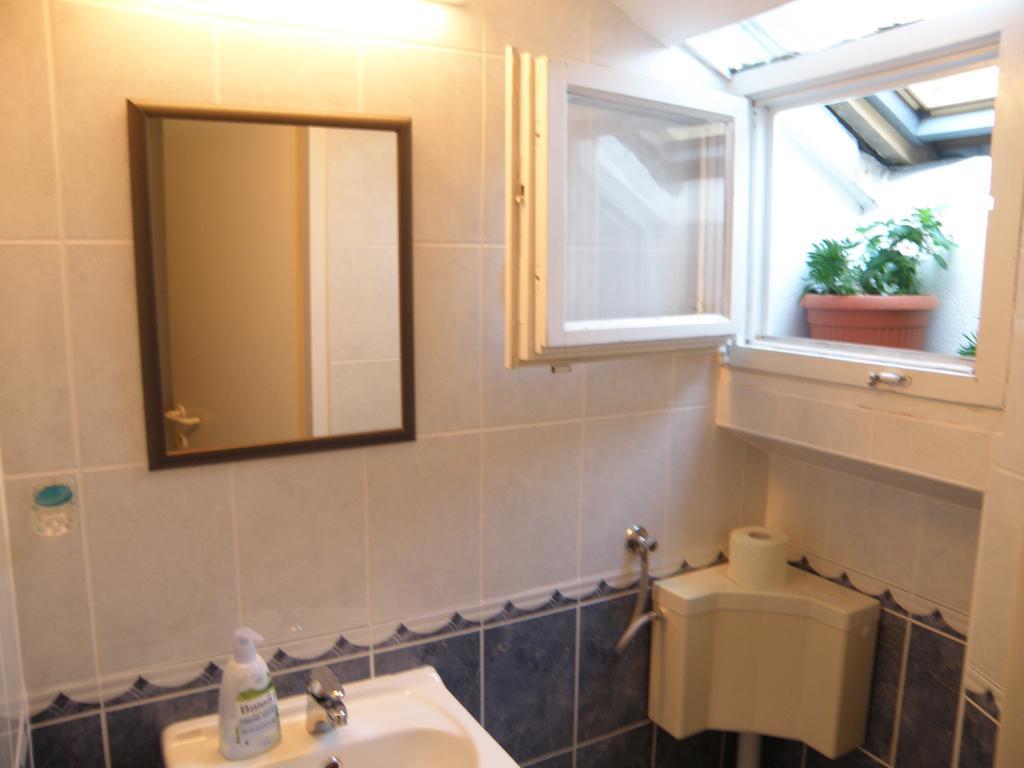 Apartment Amalija Primošten Eksteriør bilde