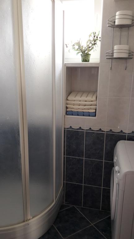 Apartment Amalija Primošten Eksteriør bilde